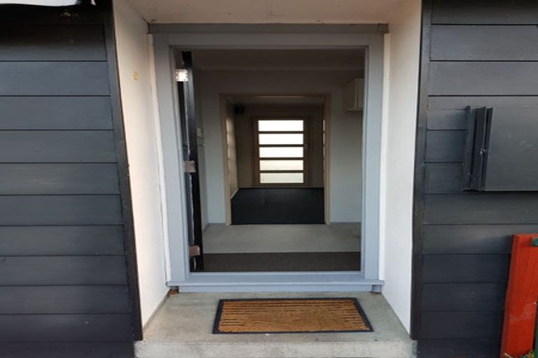 Photo of property in 75 Brandon Street, Featherston, 5710