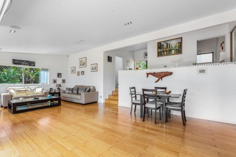 Photo of property in 19 Nepean Avenue, Waiheke Island, 1971