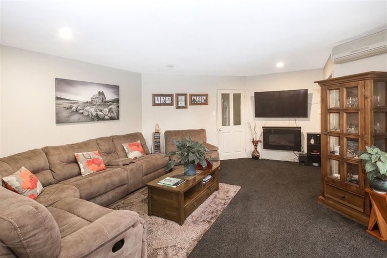 Photo of property in 12 Matthews Street, Kaiapoi, 7630