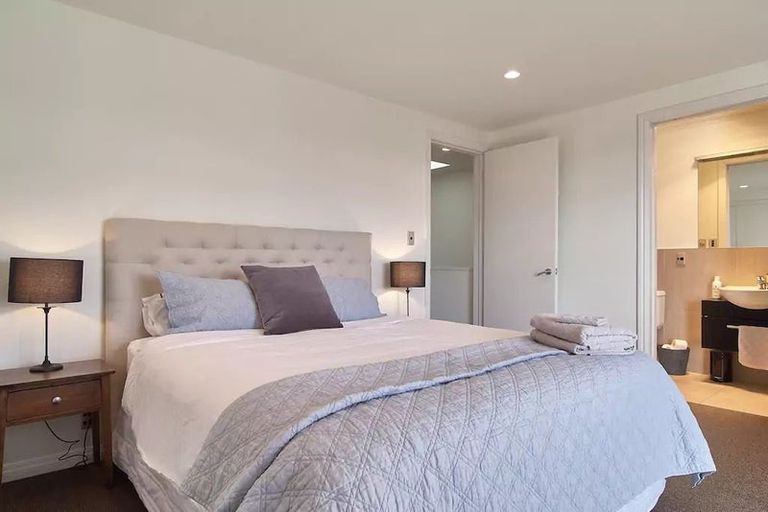 Photo of property in 8 Cheltenham Street, Merivale, Christchurch, 8014