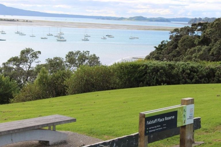 Photo of property in 14a Bungalore Place, Half Moon Bay, Auckland, 2012