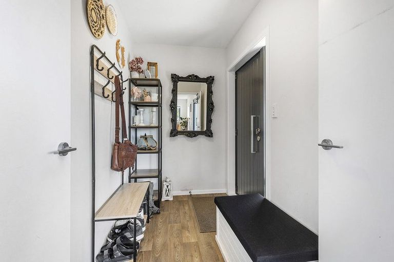 Photo of property in 11a Polestar Lane, Whitby, Porirua, 5024