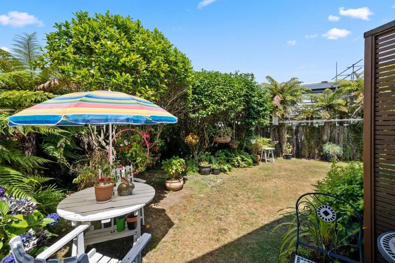 Photo of property in 2 Exeter Place, Tihiotonga, Rotorua, 3015