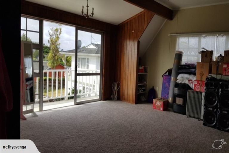 Photo of property in 32 Gilbass Avenue, Hamilton Lake, Hamilton, 3204