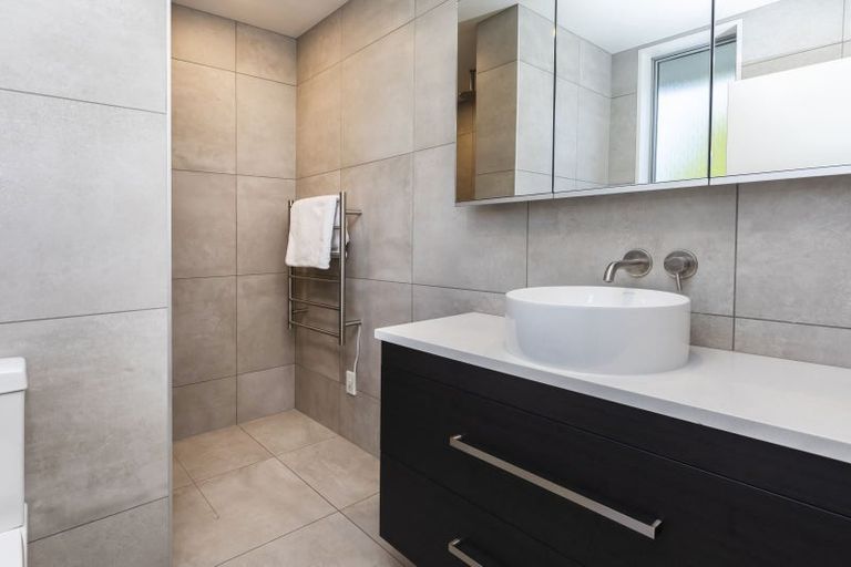 Photo of property in 6 Lodge Place, Ilam, Christchurch, 8041