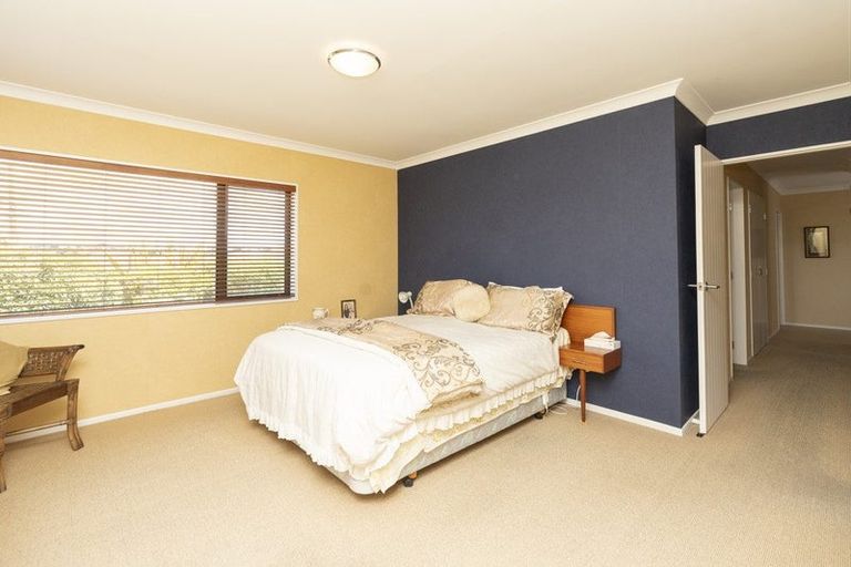 Photo of property in 2 Thomson Avenue, Dinsdale, Hamilton, 3204