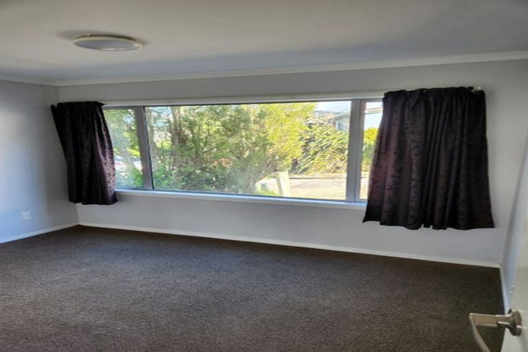 Photo of property in 5 Chancellor Way, Crofton Downs, Wellington, 6035