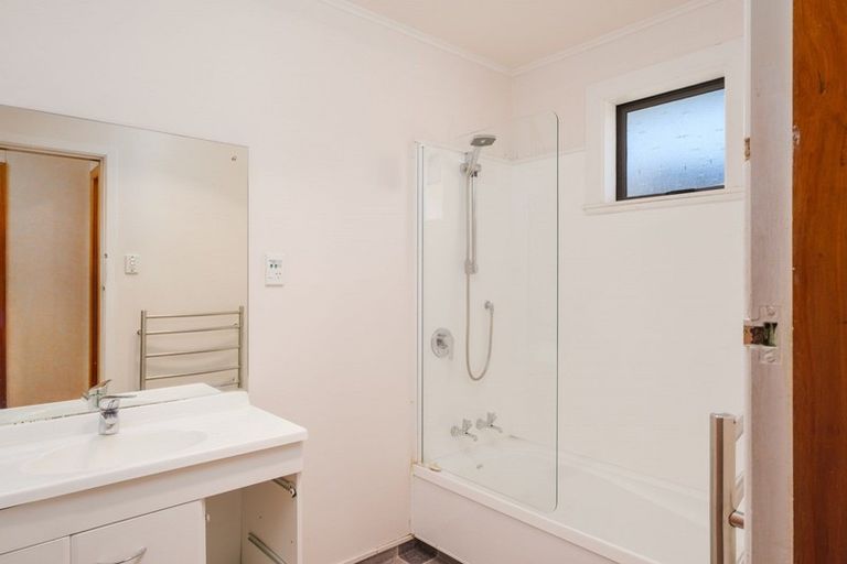 Photo of property in 27 Ropata Street, Kaiti, Gisborne, 4010