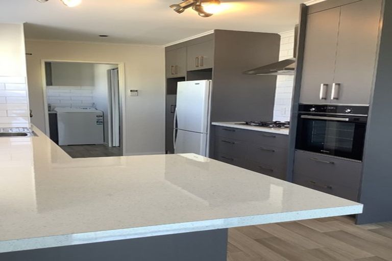 Photo of property in 7 Whitechapel Grove, Stokes Valley, Lower Hutt, 5019