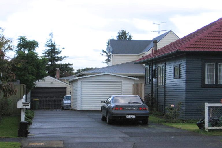 Photo of property in 15a Fitzroy Street, Papatoetoe, Auckland, 2104