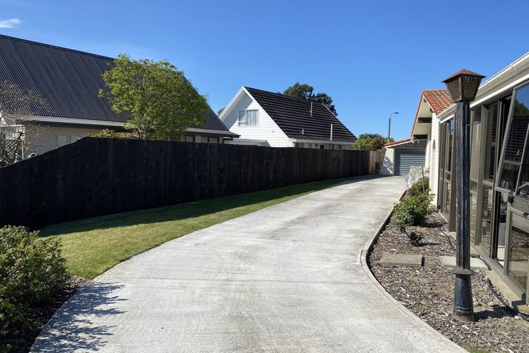 Photo of property in 18 Omega Place, Casebrook, Christchurch, 8051