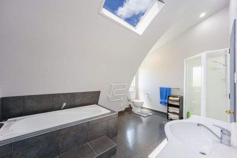 Photo of property in 109 Wharf Road, Port Albert, Wellsford, 0973