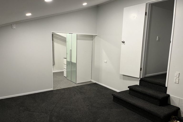 Photo of property in 1 Kestrel Heights, Arkles Bay, Whangaparaoa, 0932