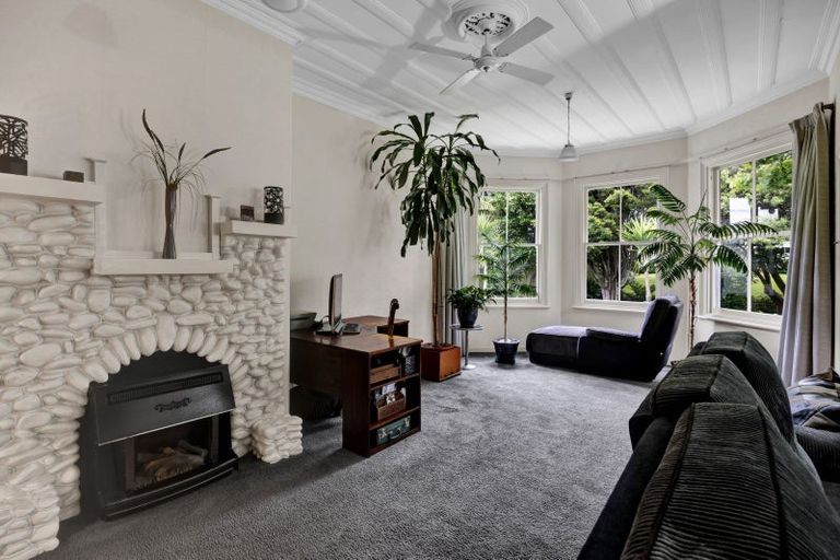 Photo of property in 54 King Street, Opunake, 4616