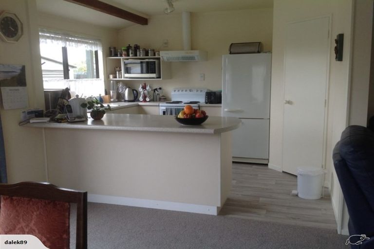 Photo of property in 100 Oakfield Crescent, Pukete, Hamilton, 3200