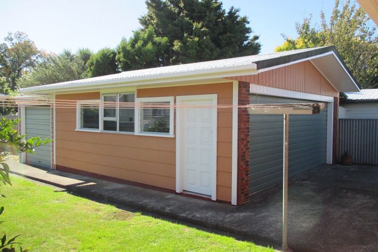 Photo of property in 25 Dahlia Street, Palmerston North, 4410