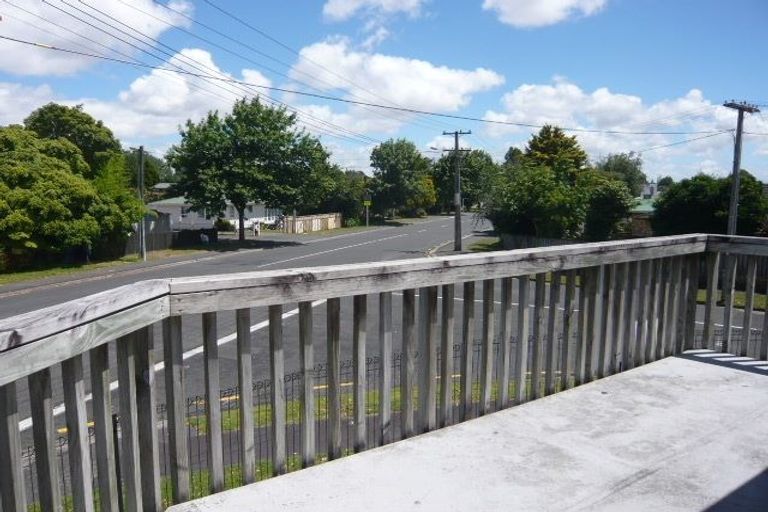 Photo of property in 2 Vine Street, Hillcrest, Hamilton, 3216