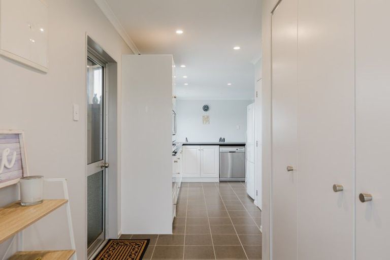 Photo of property in 73 Herbert Avenue, Cloverlea, Palmerston North, 4412