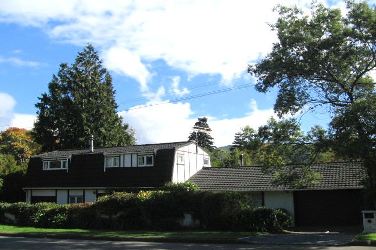 Photo of property in 29 Chatsworth Road, Silverstream, Upper Hutt, 5019