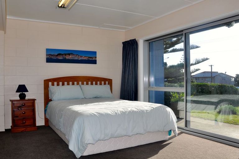 Photo of property in 184 Seaforth Road, Waihi Beach, 3611