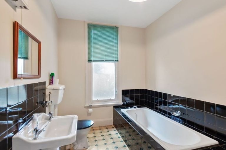 Photo of property in 18 Gloucester Street, Christchurch Central, Christchurch, 8013