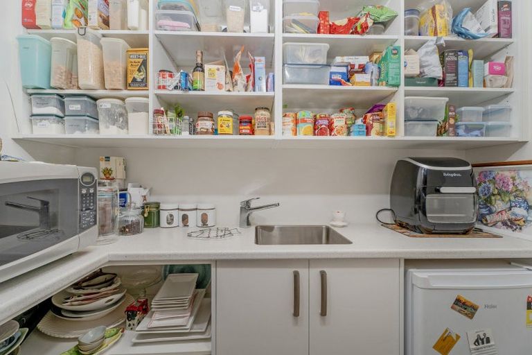 Photo of property in 105 Kupe Drive, Whitianga, 3510