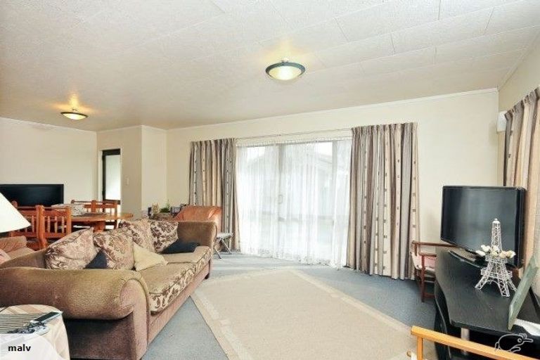 Photo of property in 76 Endeavour Avenue, Flagstaff, Hamilton, 3210