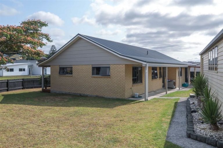 Photo of property in 1 Rimu Avenue, Huntly, 3700
