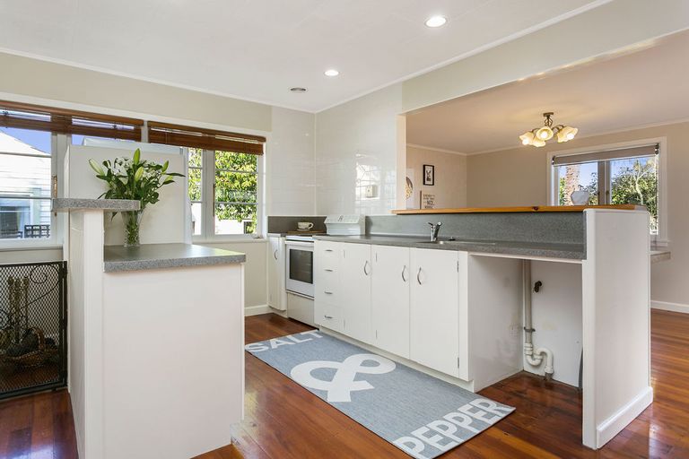 Photo of property in 86 Hall Street, Cambridge, 3434