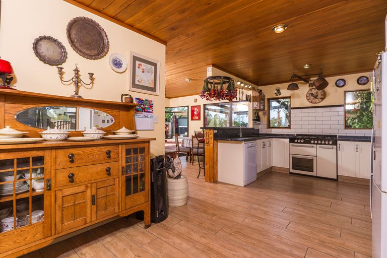 Photo of property in 12 Moreland Place, Mapua, 7005