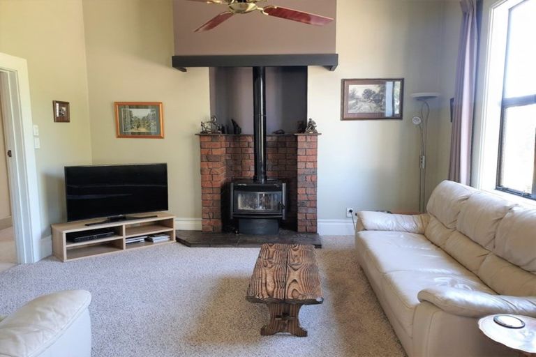 Photo of property in 69 Princess Street, Dannevirke, 4930