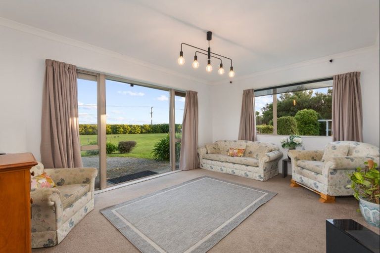 Photo of property in 72 Aranui Road, Kairanga, Palmerston North, 4475