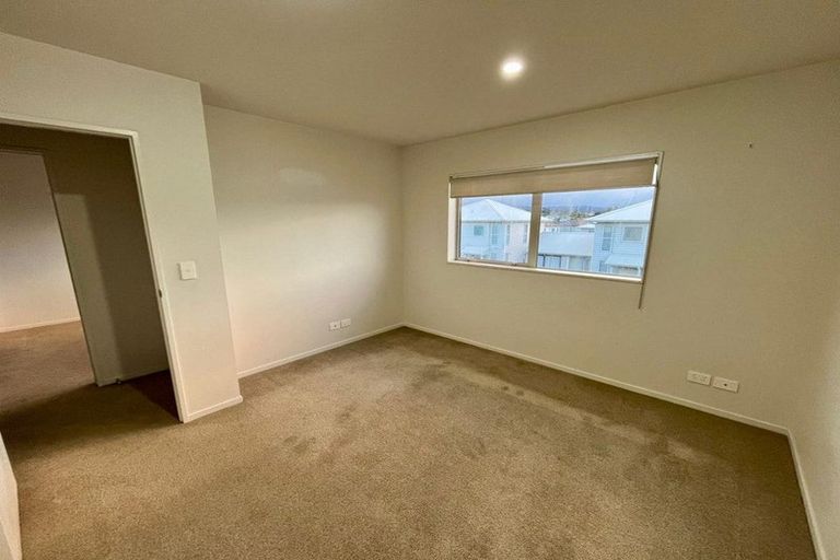 Photo of property in 25 Apple Orchard Way, Sunnyvale, Auckland, 0612