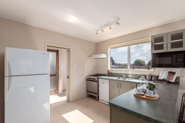 Photo of property in 2/7 Fir Tree Lane, Aranui, Christchurch, 8061