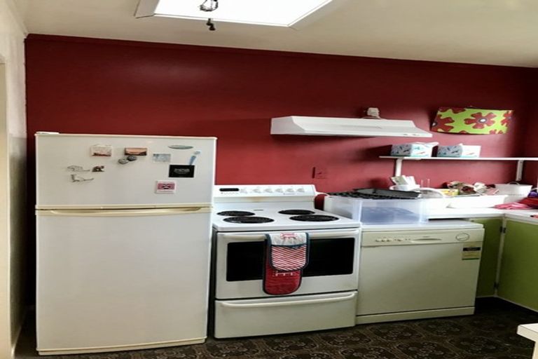 Photo of property in 125 Mark Avenue, Grenada Village, Wellington, 6037