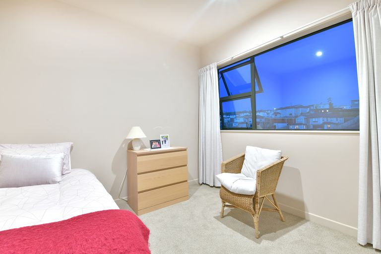 Photo of property in 26 Bayview Park Lane, Orewa, 0931