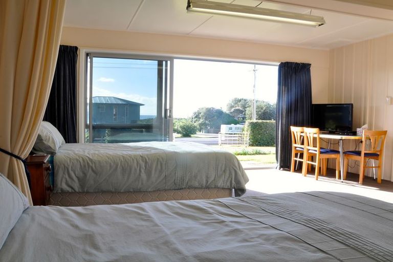 Photo of property in 184 Seaforth Road, Waihi Beach, 3611