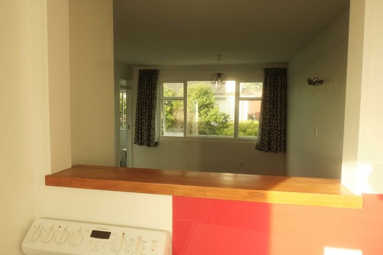Photo of property in 1/18 Agra Crescent, Khandallah, Wellington, 6035