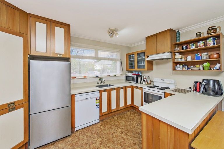 Photo of property in 23 Egmont Place, Bishopdale, Christchurch, 8051