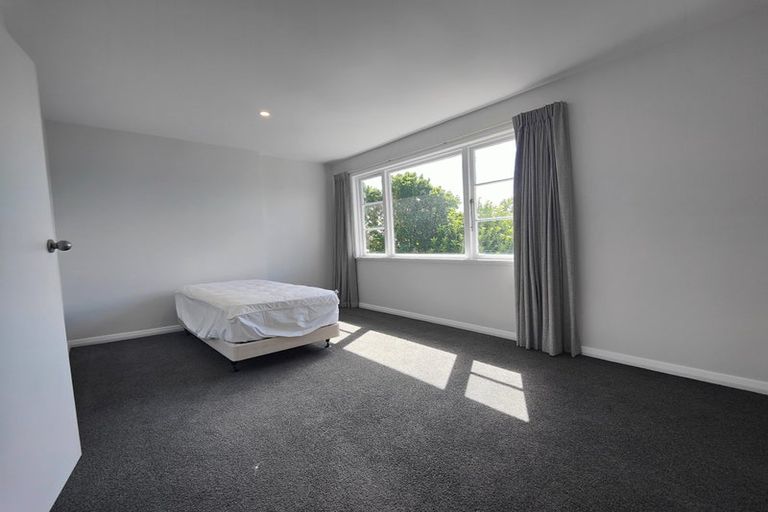 Photo of property in 67 Seatoun Heights Road, Seatoun, Wellington, 6022