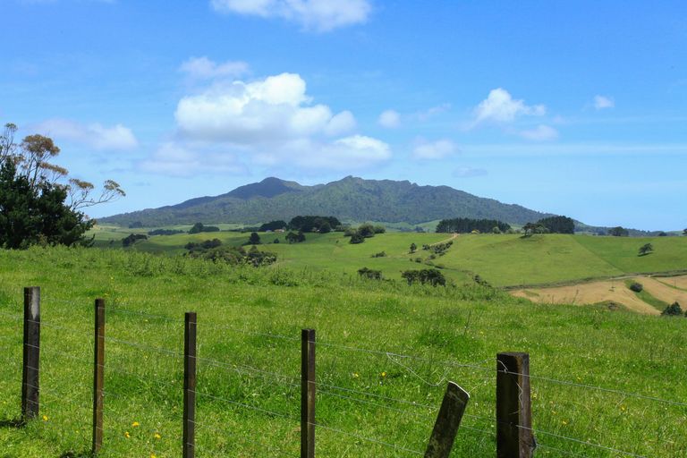 Photo of property in 1260 Te Hutewai Road, Raglan, 3296