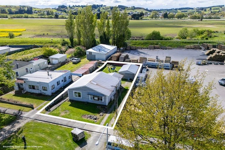 Photo of property in 98 Hokonui Drive, Gore, 9710