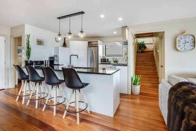 Photo of property in 131 The Parade, Paekakariki, 5034