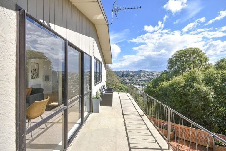 Photo of property in 2 Church Hill Road, Green Island, Dunedin, 9018