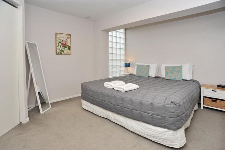 Photo of property in 2/65 Carlton Mill Road, Merivale, Christchurch, 8014