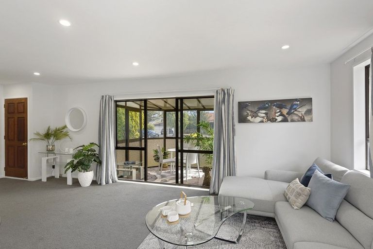 Photo of property in 12 Kaputone Place, Belfast, Christchurch, 8051