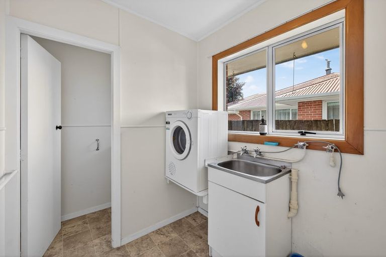 Photo of property in 11 Bevington Street, Avonhead, Christchurch, 8042