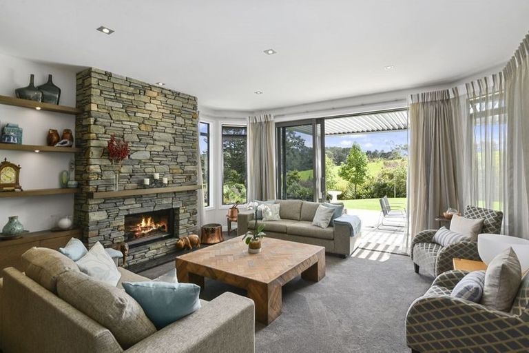 Photo of property in 100 Hobson Road, Lucas Heights, Auckland, 0632