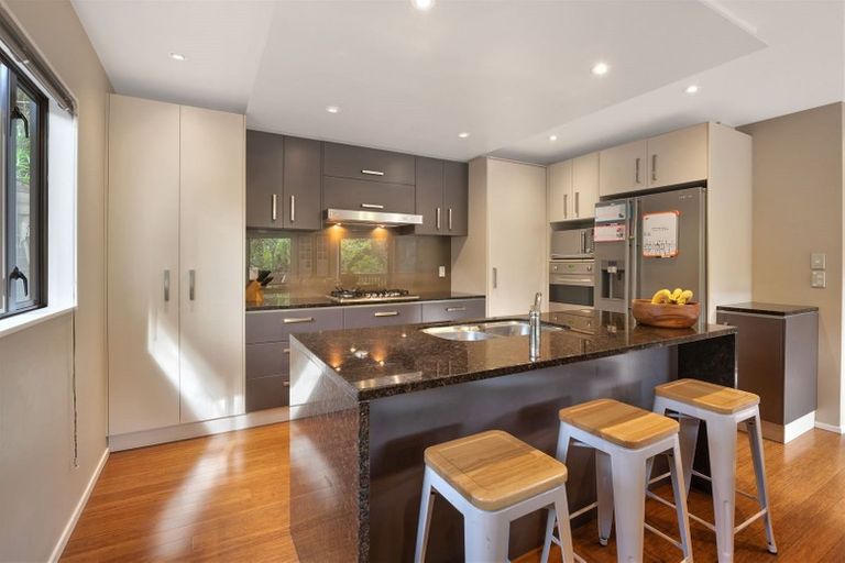 Photo of property in 23 Bemrose Place, Cockle Bay, Auckland, 2014