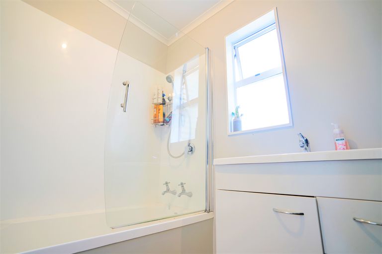 Photo of property in 58 Mauchline Street, Wallacetown, 9816